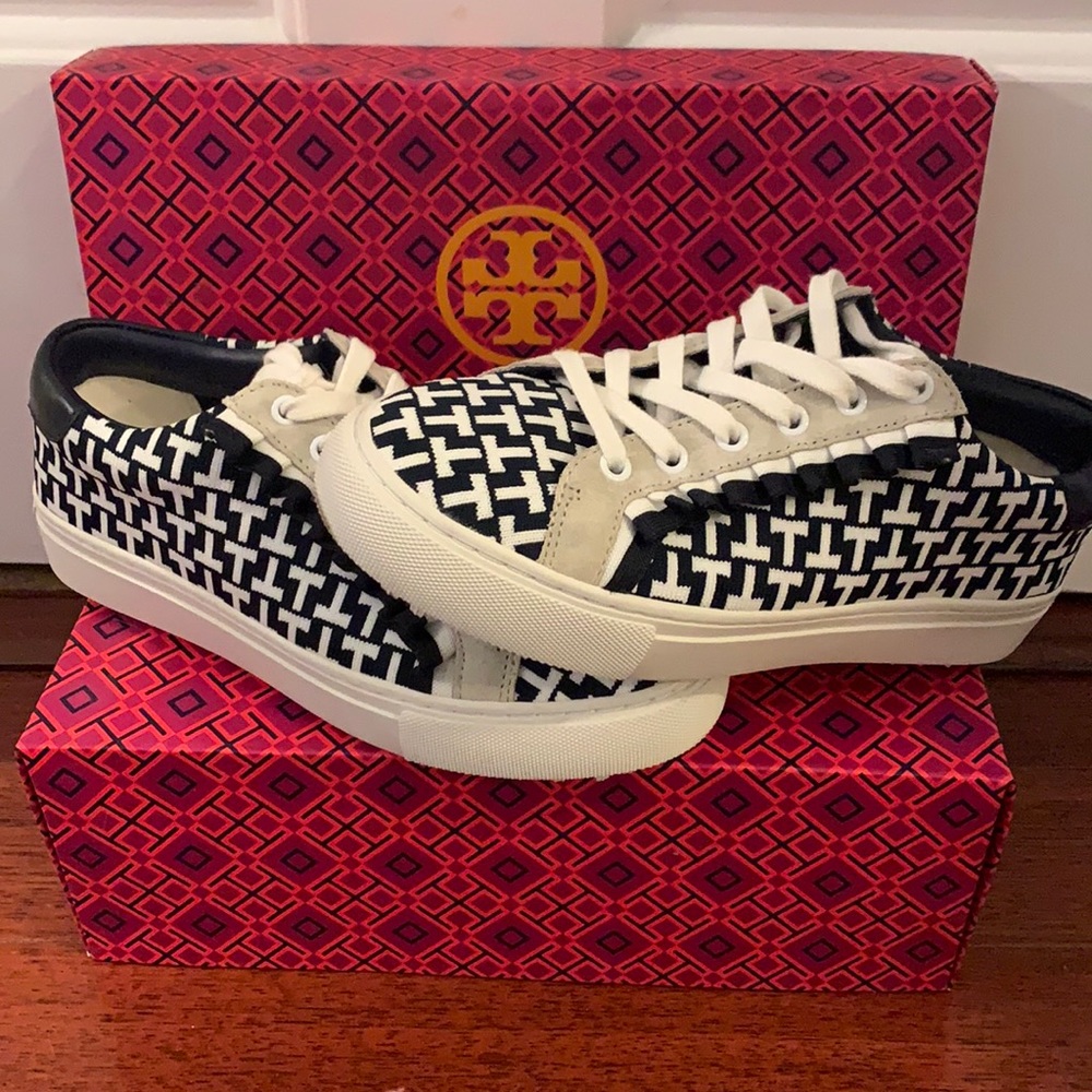 NEW Tory Burch Golf Shoes- size 5.5